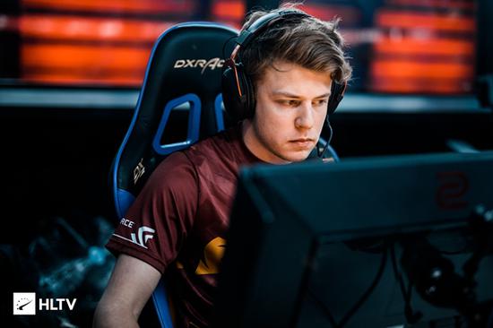 【战报】2021KPL春季赛常规赛第二轮W3D1，西安WE 3-0 上海EDG.M