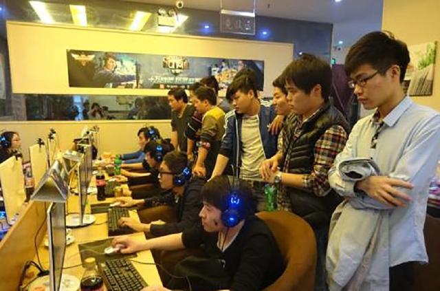 rookie ：Shanji之前被LNG偷家过，我们琢磨一下可以偷了